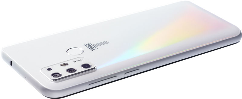 TONE-e21(2021モデル)の本体のデザイン_光の加減によって虹色が浮かび上がる「PRISM」をイメージしたデザイン